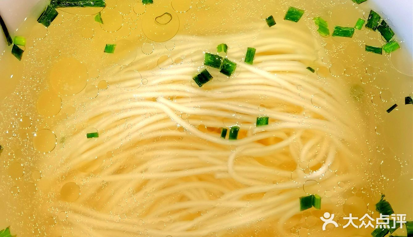 四个浇头一碗面-灵格