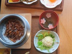 温泉蛋香香卤肉定食-味太助·银饭食堂(中华城店)