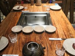 -老牌坊云南鱼豆花火锅(爱建店)