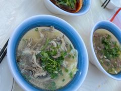 -冯烫烫跷脚牛肉·川菜小馆(武胜西街店)