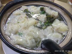 -小许三鲜砂锅馄饨店(家多乐烟酒店)