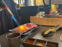 -铭牛烧肉·和牛海鲜自助(高新月牙湖店)
