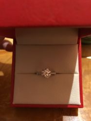 -威德钻石-克拉钻大本营(南京东路店)