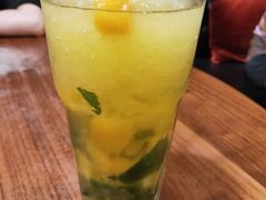-I HOLIC艾豪丽披萨(KKone店)