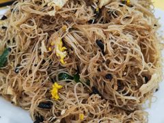 米粉炒榄角-六叔农家餐馆