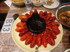 -巴厘龙虾·榜首油焖大虾(音乐学院·沿江酒馆店)