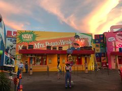 -Lotso Lunch Box 草莓熊餐盒