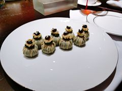 鱼子酱石榴包-甄御•海鲜新青岛菜(麦岛店)