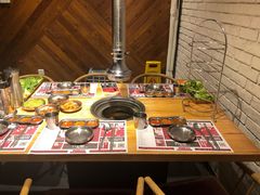 -青瓦炭韩潮烤肉(花园道店)