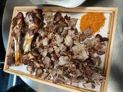 -土灶台东北大块肉烧烤(风景城邦店)