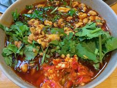 -肖肖酸萝卜鱼火锅(总店)