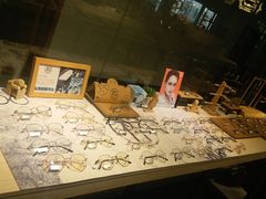 -Trend1881视光·蔡司视觉(领展广场店)