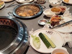 -黑金·寻焰自助百汇·烤肉·火锅(中街店)