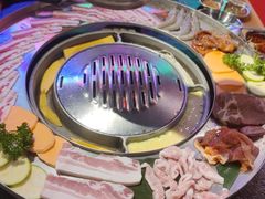 -哈哈碳都·牛肋条无限自助烤肉(宝龙店)
