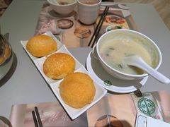 酥皮焗叉烧包-添好运点心专门店(深水埗店)