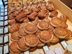 -LANLIZI BAKERY(COSMO店)