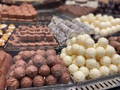 -Laderach 莱德拉(上海环贸iapm店)