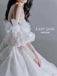 -Lady  Jane高端婚纱礼服馆
