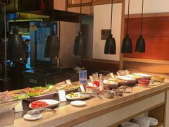 -大中华希尔顿酒店-念自助餐·嗨啤·小龙虾