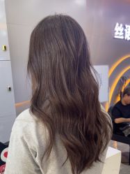 -丝语萱形象