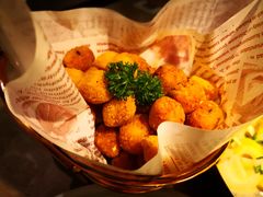 很脆的松露豆腐-新白鹿餐厅(金鹰新街口店)