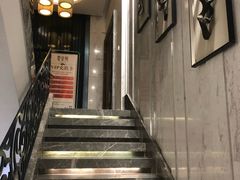 -新盈光·云会所(百丈东路店)