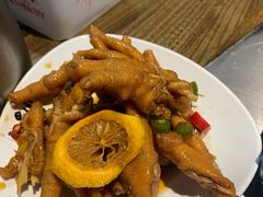 网红柠檬鸡爪-龙巢盱眙龙虾·牛蛙·烧烤宵夜(八卦岭店)