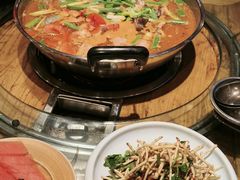 -亮欢寨酸汤鱼(沙冲路店)