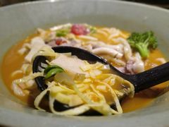 茄汁黑猪片儿川-陳八两面家(滨江天街店)