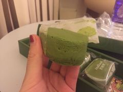 -好利来(东四店)