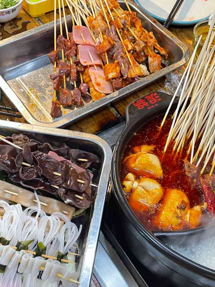 福成泥锅麻辣串(卫光街店)-"之前一直都在红旗街的福成泥锅涮串店吃