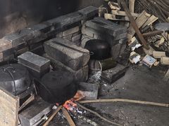 -乡巴佬鼎锅饭