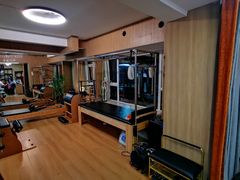 -简·无界健身工作室·运动康复·体态(石厦店)