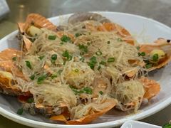 蒜蓉粉丝蒸扇贝-明记海鲜大排档(巽寮湾店)