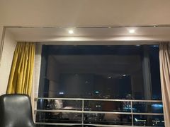 -上海虹桥西郊假日酒店