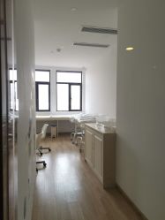 -海豚湾高端月子会所(黄浦店)