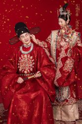点击看大图 -挪娅婚纱摄影皇家会所