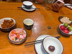 -老滇山寨•云南特色菜•地方菜•民族风情歌舞表演(金碧店)