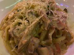 蘑菇芝士意大利粉-MR.ROCKY洛奇先生RESTAURANT&BAR(宝安壹方城店)