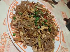 -威记烧嘢·南宁烧烤·超级生牛(绿地店)