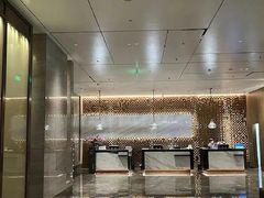 -大连星海皇冠假日酒店