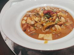 -楚韵小镇·宜昌肥鱼(虹桥国际店)