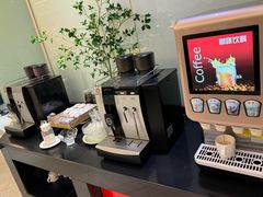 -亮马河饭店翠雅咖啡厅