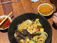 -万记麻辣烫国展总店