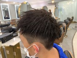 点击看大图 -八佰伴8008星级形象店