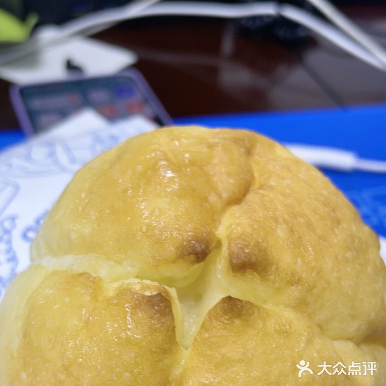 看这面包我就饿了