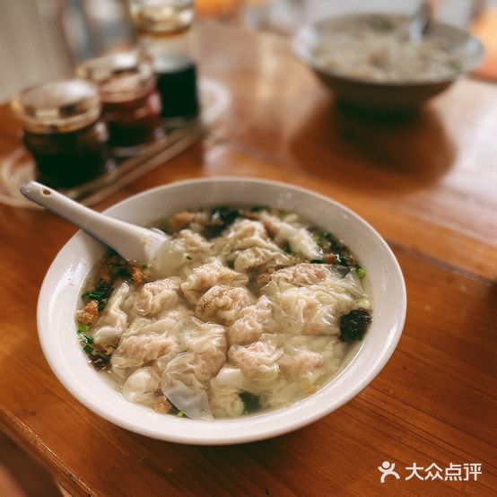 余一碗馄饨