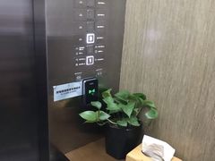 -杭州西湖湖滨银泰亚朵酒店