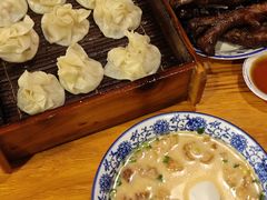 -张家巷美食(南浔店)