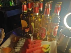 -欧米亚派对酒吧(绵阳店)